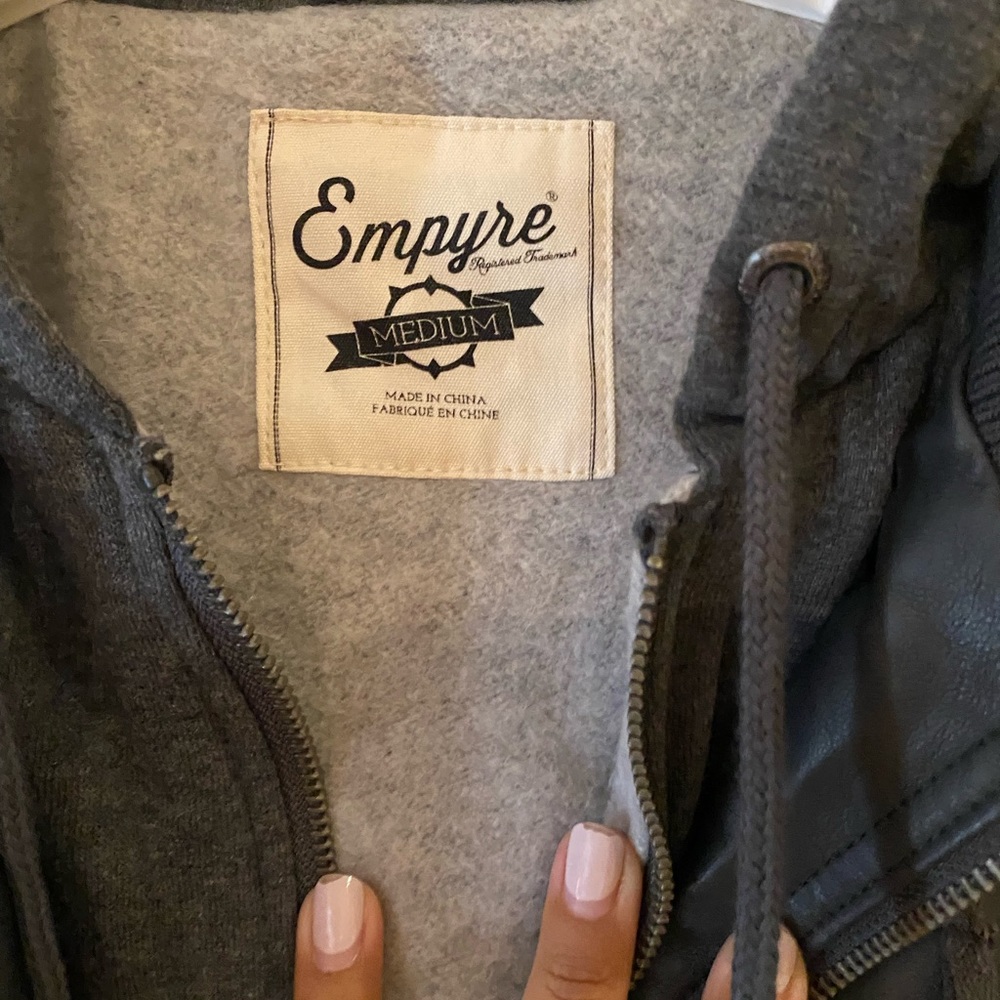 grey jacket - Picture 2 of 4